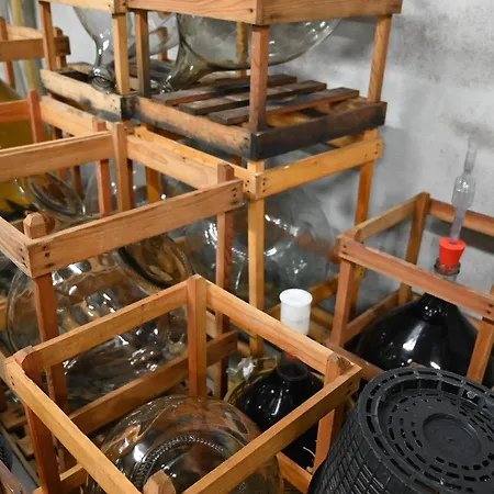 Wein- Und Sekthaus F.b.schoenleber *