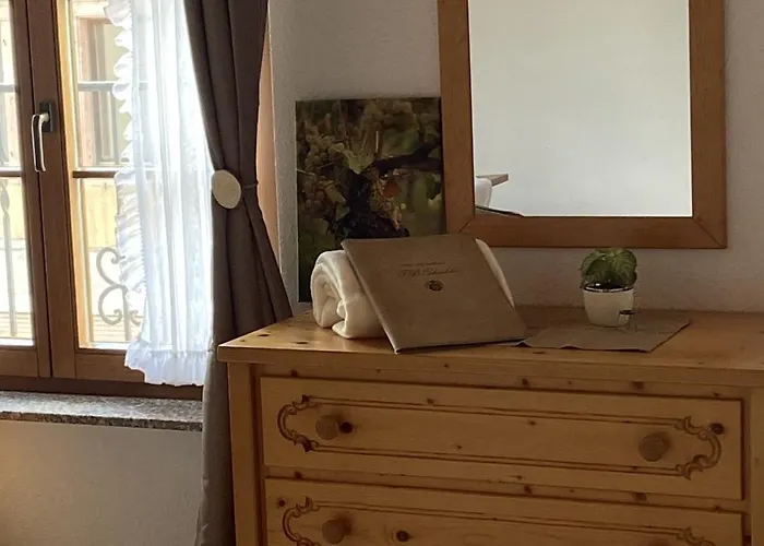 Wein- Und Sekthaus F.b.schoenleber * Oestrich-Winkel