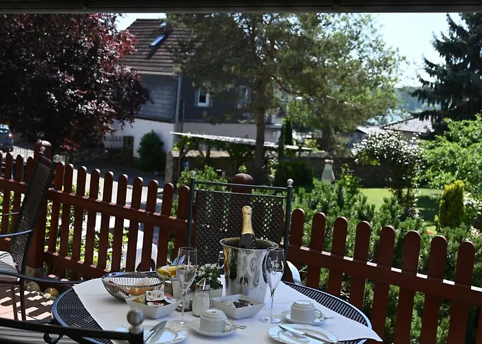 Wein- Und Sekthaus F.b.schoenleber Oestrich-Winkel