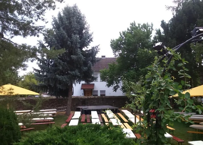 Wein- Und Sekthaus F.b.schoenleber *